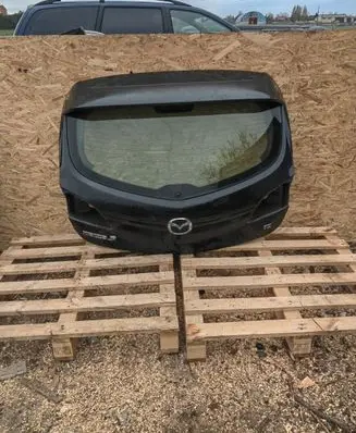 Mazda 3 II Tailgate/trunk/boot lid