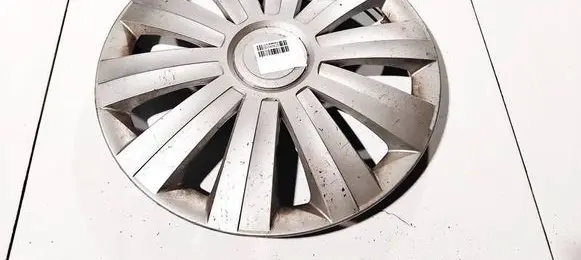 Ford Focus C-MAX R16 wheel hub/cap/trim 