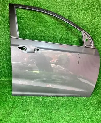 Hyundai i10 Front door