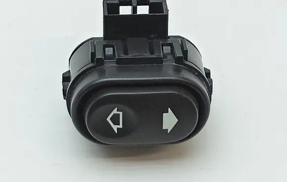Jaguar XJ X308 Electric window control switch LNC6389AB