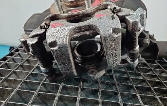Front brake caliper