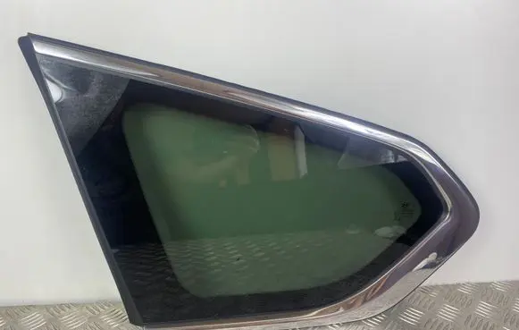 Hyundai Santa Fe Rear side window