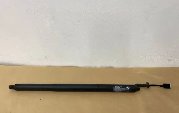 BMW 2 F46 Tailgate/trunk strut/damper 7365979
