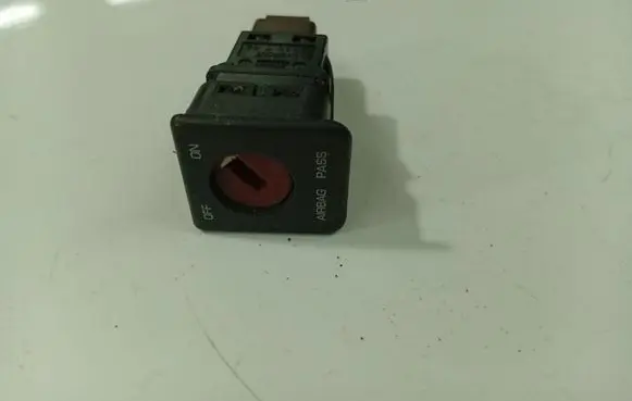 Peugeot 307 Passenger airbag on/off switch 95835T02