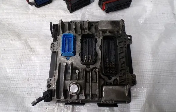 Opel Astra J Engine control unit/module ECU 55486549