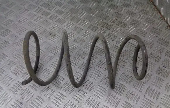 Alfa Romeo 147 Rear coil spring
