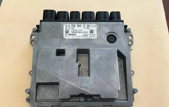 Mercedes-Benz E W213 Engine control unit/module A2569001200 0261S20167