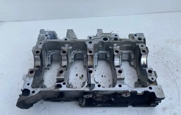 Toyota Avensis T270 Oil sump