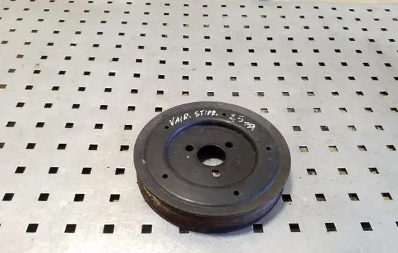 Audi A6 S6 C4 4A Power steering pump pulley 054145255
