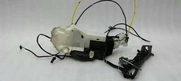 Mercedes-Benz SL R230 Front door lock A2307200835