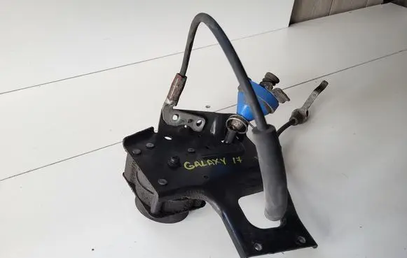 Ford Galaxy Spare wheel mounting bracket 