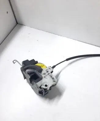 Opel Insignia A Front door lock