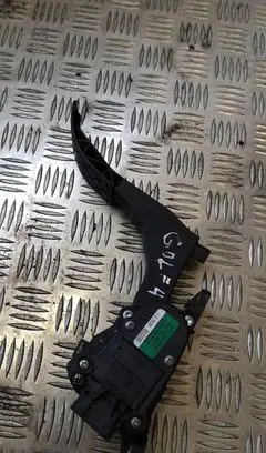 Volkswagen Golf IV Accelerator throttle pedal 6q1721503c