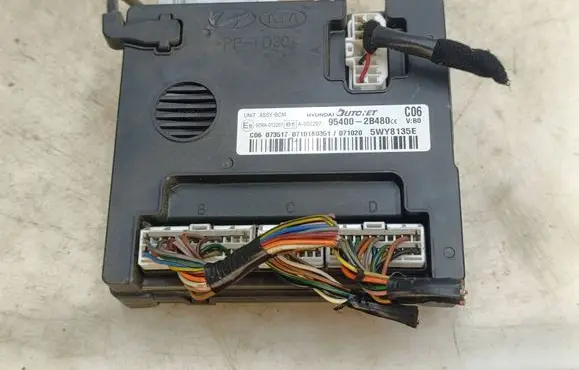Hyundai Santa Fe Immobilizer control unit/module 954002B480 5WY8135E 97RA012207