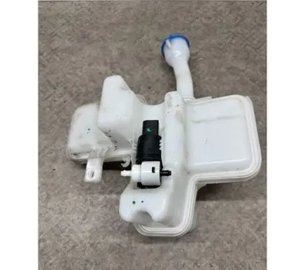 BMW i3 Windshield washer fluid reservoir/tank 7381592 7304020 61667381592