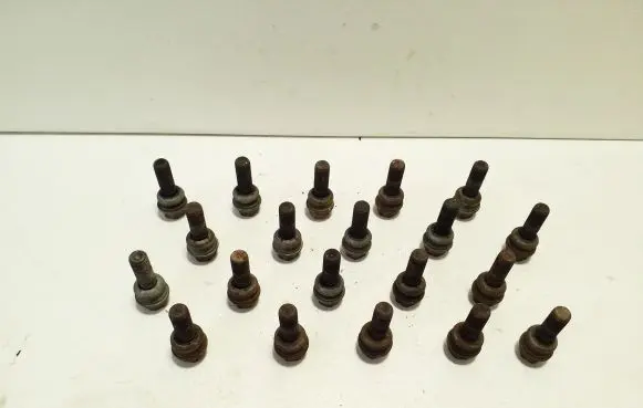 Volkswagen Transporter - Caravelle T5 Nuts/bolts 