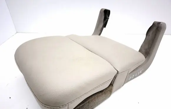 Rear seat