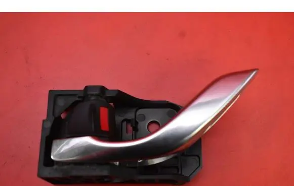 Mazda MX-5 NA Miata Front door interior handle T8315