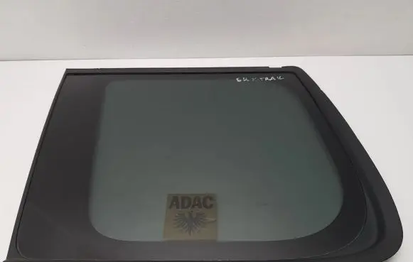 Nissan X-Trail T30 Rear side window