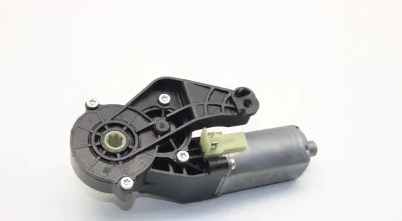 Mercedes-Benz C W204 Seat adjustment motor 0390203367