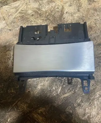 Mercedes-Benz C W204 Ashtray (front) A2046800179 10807L9010 A2046801350