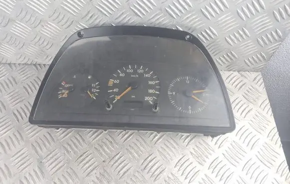 Mercedes-Benz Vito Viano W638 Speedometer (instrument cluster) 0005428401