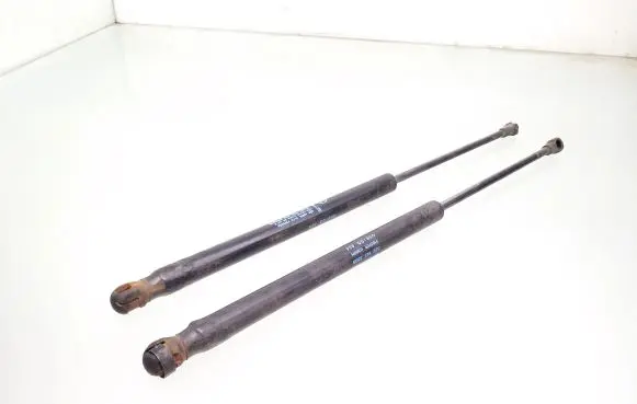 Volkswagen Fox Tailgate/trunk strut/damper 5Z6827550B