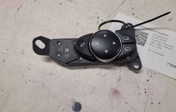 Mercedes-Benz E W211 Wing mirror switch 2118216179 03211036