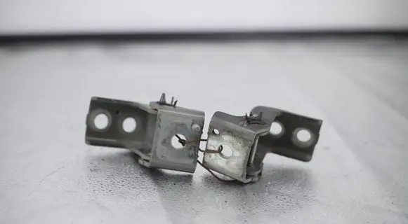 Peugeot 5008 II Front door hinge set 16819