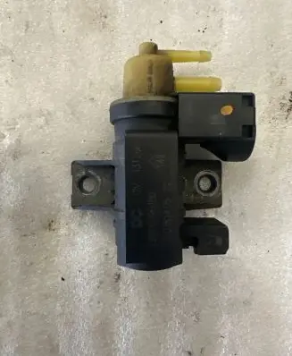 Nissan Qashqai Vacuum valve 8200790180 13T266 70181405