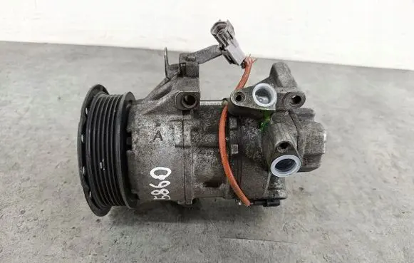 Toyota Yaris Air conditioning (A/C) compressor (pump) 