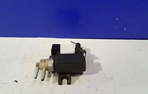 Volvo V70 Turbo solenoid valve 30637251