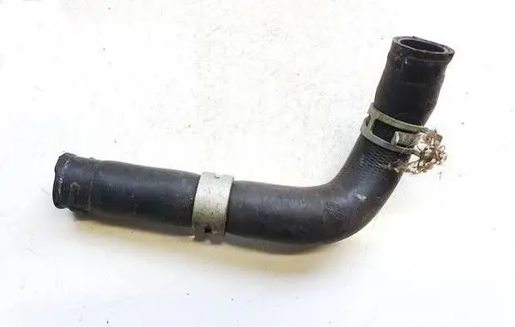 Toyota Avensis T220 Engine coolant pipe/hose