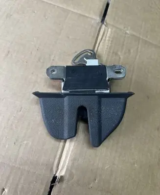 Volkswagen Phaeton Tailgate/trunk/boot lock/catch/latch