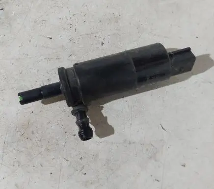 BMW 3 E90 E91 Headlight washer pump 697309702