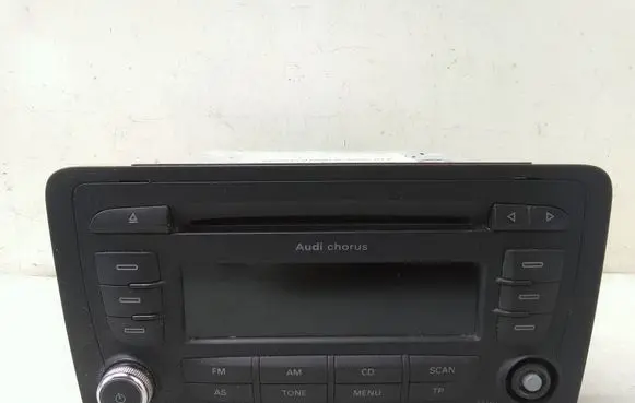 Audi A3 S3 8P Radio/CD/DVD/GPS head unit 8P0035152C