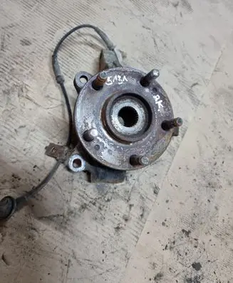 Hyundai Trajet Front wheel hub NOCODE