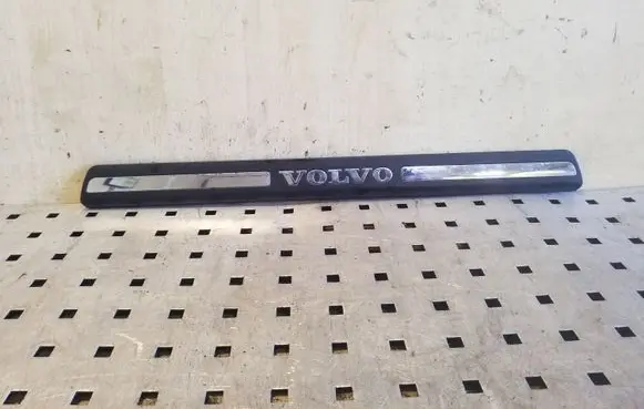 Volvo XC90 Front sill trim cover 8659960