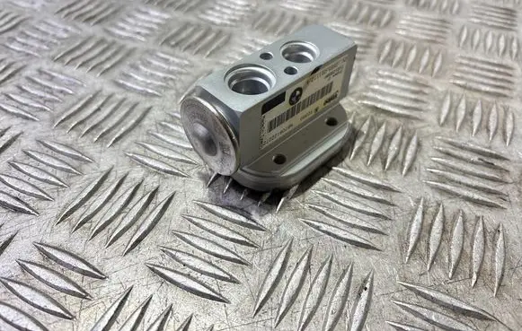 BMW 3 F30 F35 F31 Air conditioning (A/C) expansion valve 64119289832 9289832 N670812Z272
