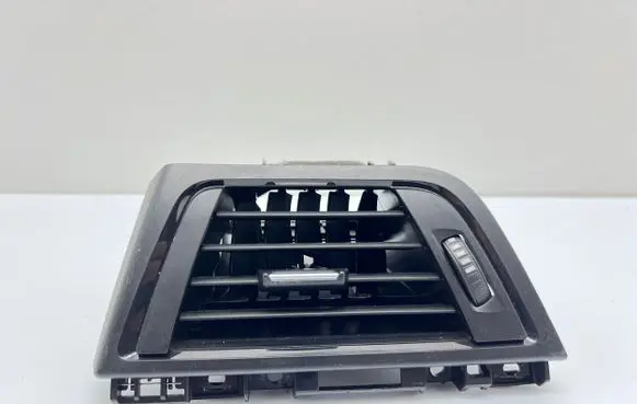 BMW 4 F32 F33 Dashboard side air vent grill/cover trim 9231970 508836