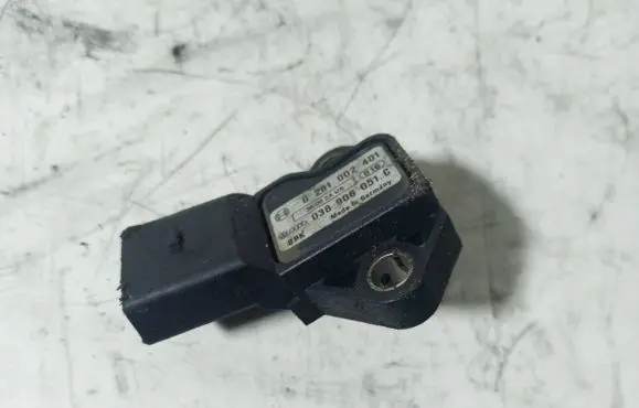 Audi A6 S6 C6 4F Air pressure sensor 038906051C 0281002401 36082AU6