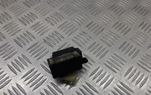 Opel Vectra C Central body control module 09180201