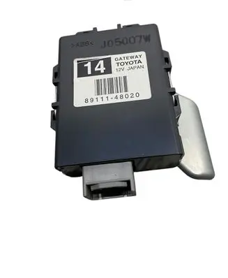 Lexus RX 300 Gateway control module 8911148020