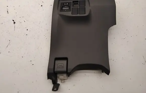 Toyota Prius (XW30) Dashboard lower bottom trim panel 5548047020