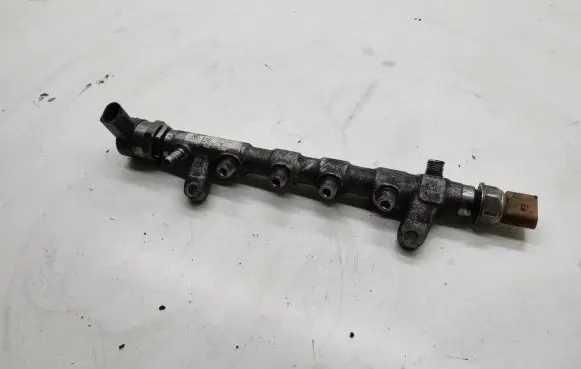 Seat Alhambra (Mk2) Fuel main line pipe 03L130089J 5P0000713