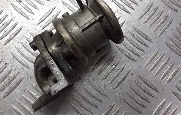 Audi A6 S6 C5 4B EGR valve 078131166