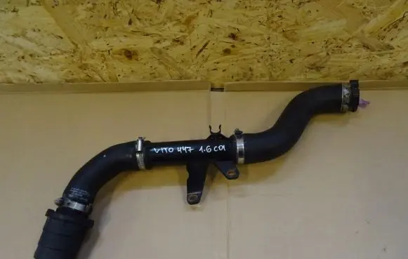 Mercedes-Benz Vito Viano W447 Intercooler hose/pipe A447528058