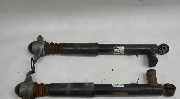 Volkswagen PASSAT B7 Front shock absorber with coil spring 3C0513046D