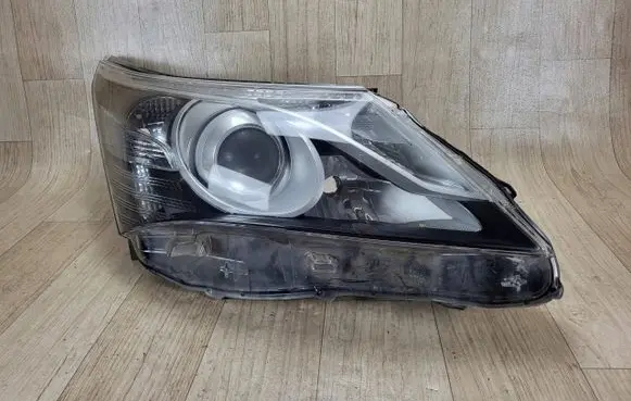 Toyota Avensis T270 Headlight/headlamp 1000017685 H296GRDE
