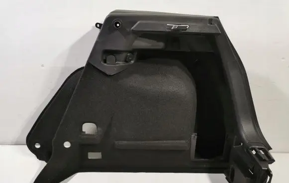 Volkswagen Golf VII Tailgate/boot cover trim set 